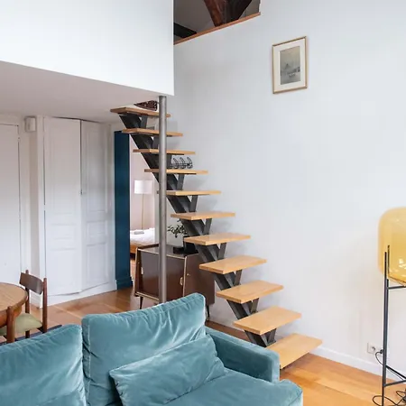 Apartment New Modern 2 And A Half Bedroom Loft In St Germain!