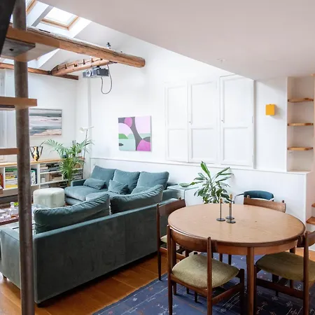 New Modern 2 And A Half Bedroom Loft In St Germain! Apartment *