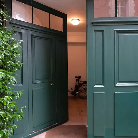 Apartment New Modern 2 And A Half Bedroom Loft In St Germain! Paris