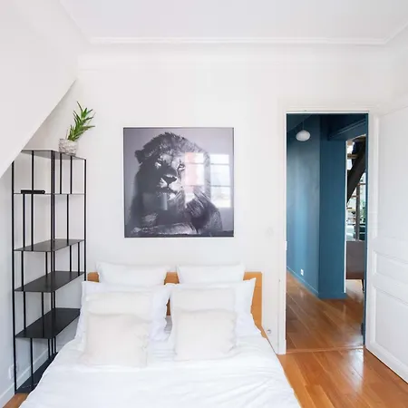 Apartment New Modern 2 And A Half Bedroom Loft In St Germain!