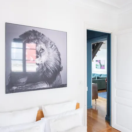 Apartment New Modern 2 And A Half Bedroom Loft In St Germain! Paris