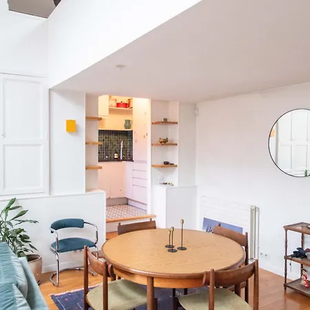 New Modern 2 And A Half Bedroom Loft In St Germain! Paris