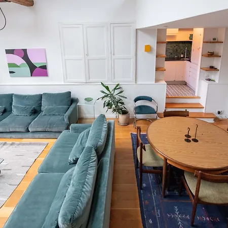 New Modern 2 And A Half Bedroom Loft In St Germain! *